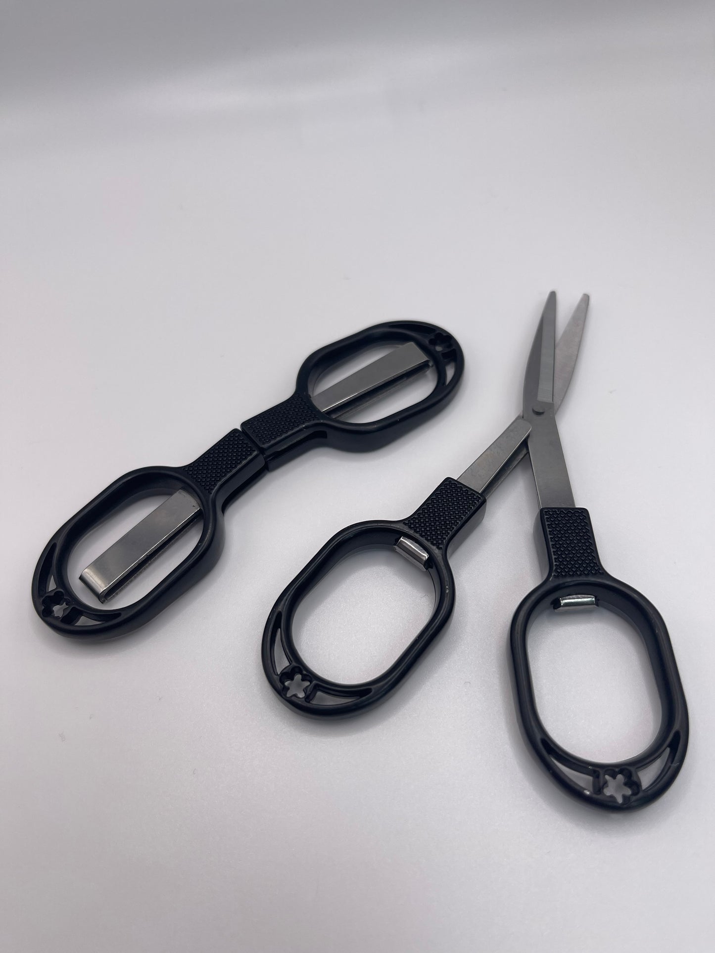 Folding Scissors